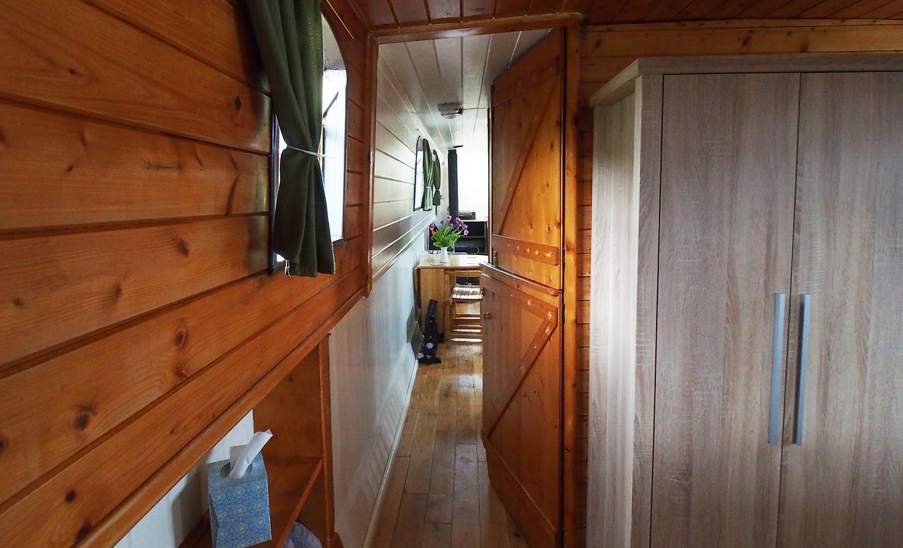 Roisin Dubh Houseboat Ξενοδοχείο Sallins Εξωτερικό φωτογραφία
